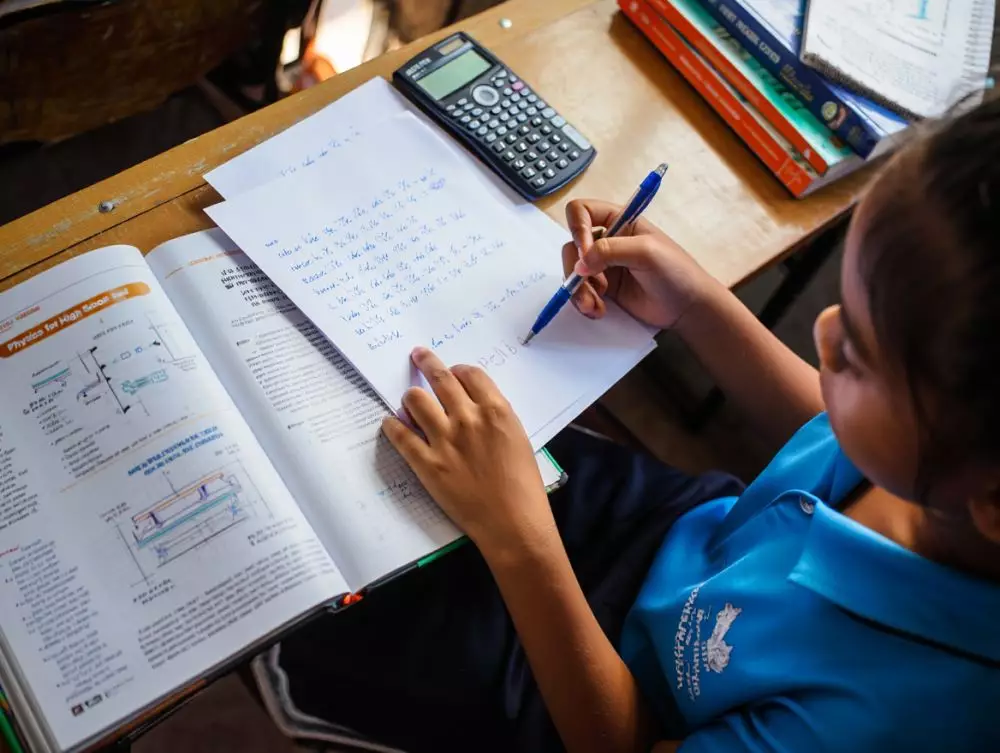 Rumus hukum pascal dan 50 contoh soalnya © 2025 brilio.net