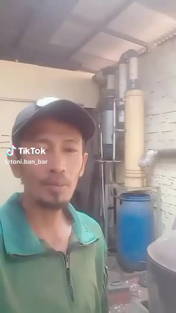 curhat pria paving block © 2025 TikTok