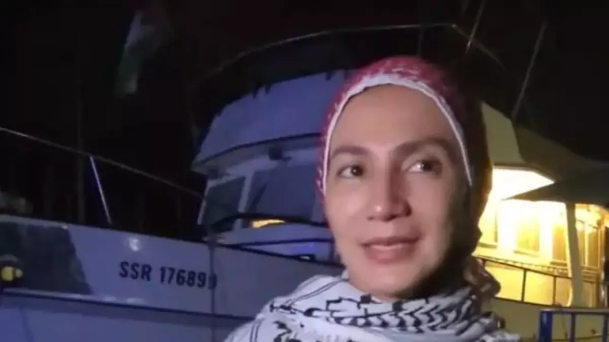 Kisah perjalanan Wanda Hamidah ke Gaza berakhir pahit usai 31 hari berlayar, kapal tak dapat izin