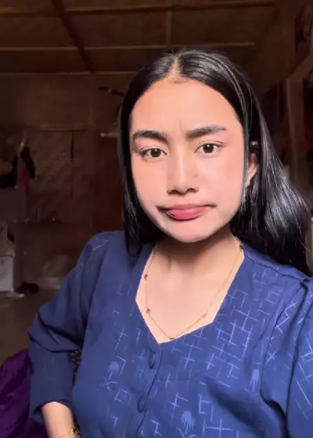 Potret Rumsyah gadis Baduy viral © TikTok
