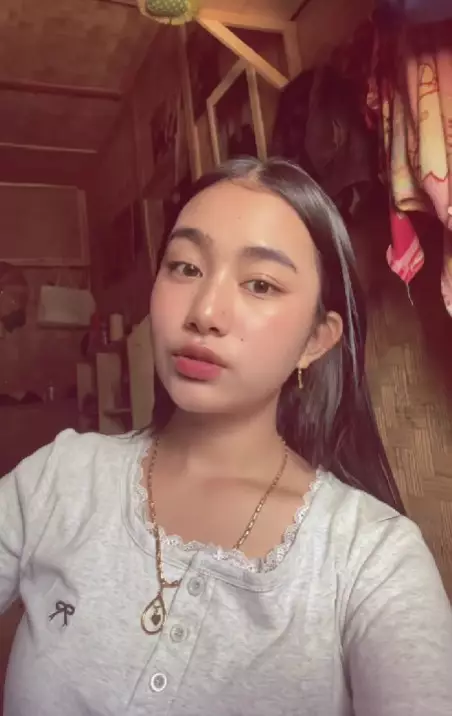 Potret Rumsyah gadis Baduy viral © TikTok