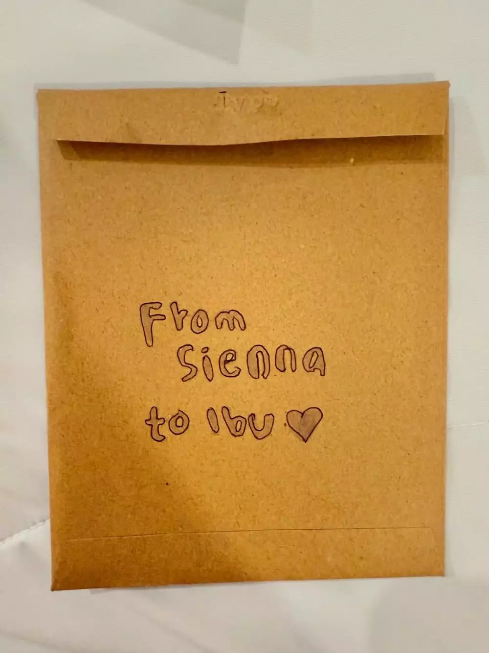 Surat Sienna untuk Marshanda © 2025 Instagram Surat Sienna untuk Marshanda © 2025 Instagram