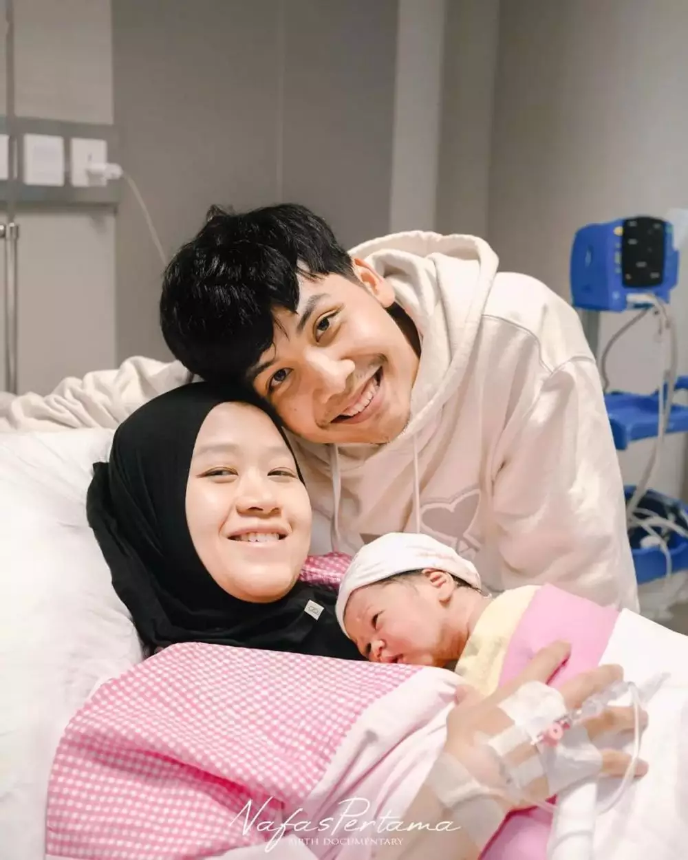 Alca istri Bintang Emon melahirkan anak pertama © 2025 brilio.net Alca istri Bintang Emon melahirkan anak pertama © 2025 brilio.net