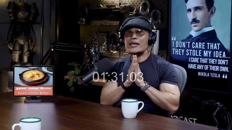 Deddy Corbuzier minta maaf soal MBG © berbagai sumber Deddy Corbuzier minta maaf soal MBG © berbagai sumber