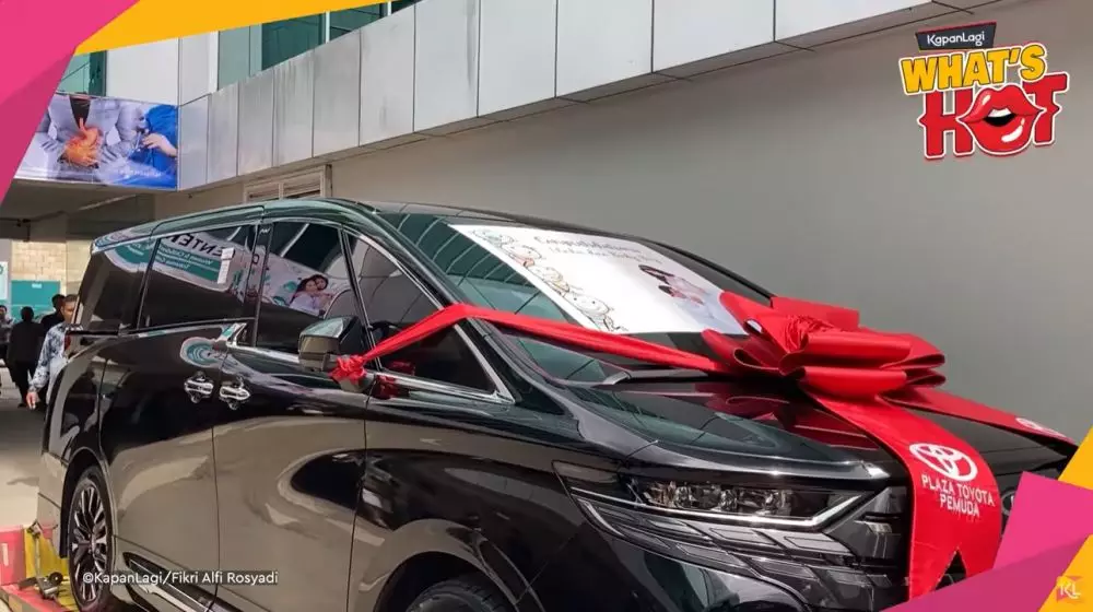 Billy Syahputra hadiahi Vika Kolesnaya mobil usai melahirkan © 2025 brilio.net Billy Syahputra hadiahi Vika Kolesnaya mobil usai melahirkan © 2025 brilio.net