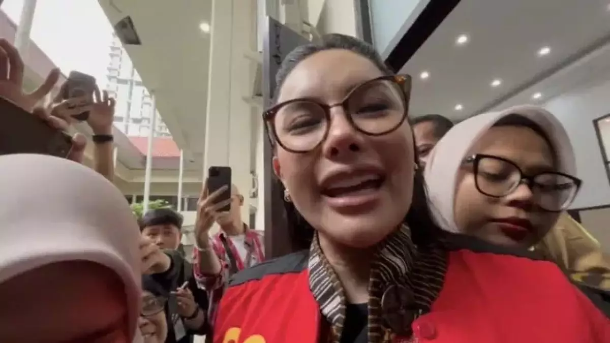 Nikita Mirzani ungkap kekesalan atas vonis 9 tahun Vadel Badjideh: Masih terlalu ringan