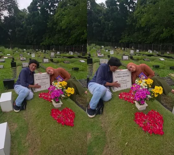 Ikang Fawzi peringati setahun meninggalnya Marissa Haque © 2025 Instagram Ikang Fawzi peringati setahun meninggalnya Marissa Haque © 2025 Instagram