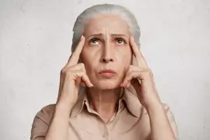 10 Makeup base terbaik untuk usia 40 tahun, ampuh samarkan kerutan harga di bawah Rp 150 ribu