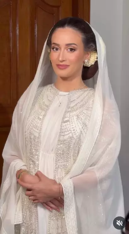 mantu Ari Sigit gelar mitoni kehamilan © Instagram