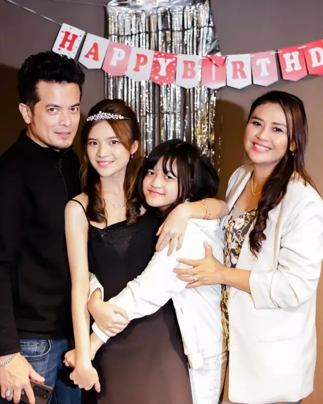 Choky Andriano dan anak © berbagai sumber