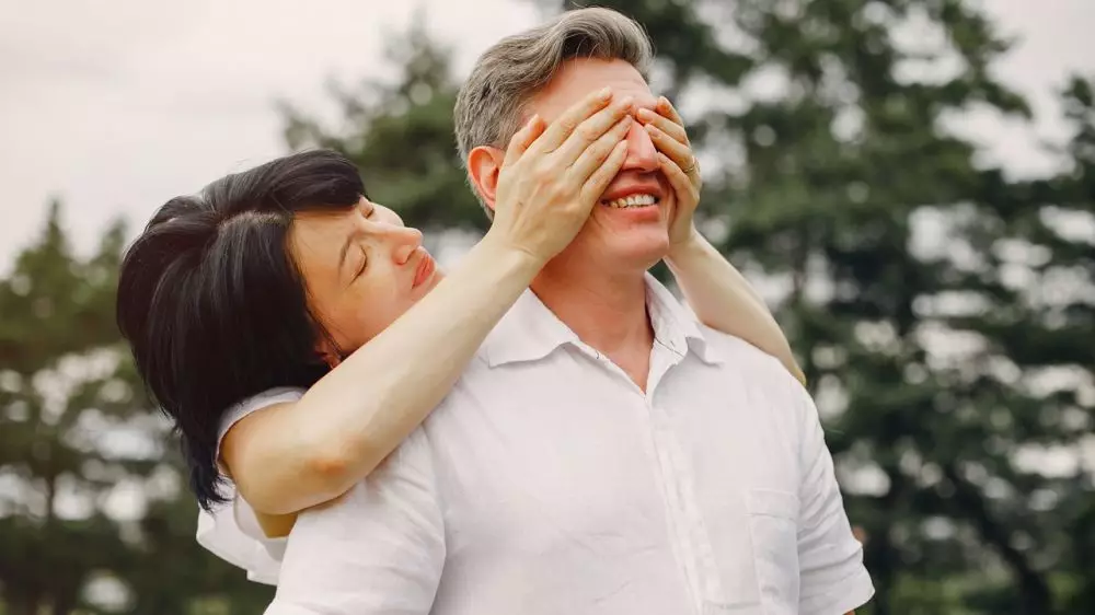 100 Kata-kata gombalan maut buat pacar sebelum tidur, romantisnya bikin tidur makin nyenyak © 2025 brilio.net