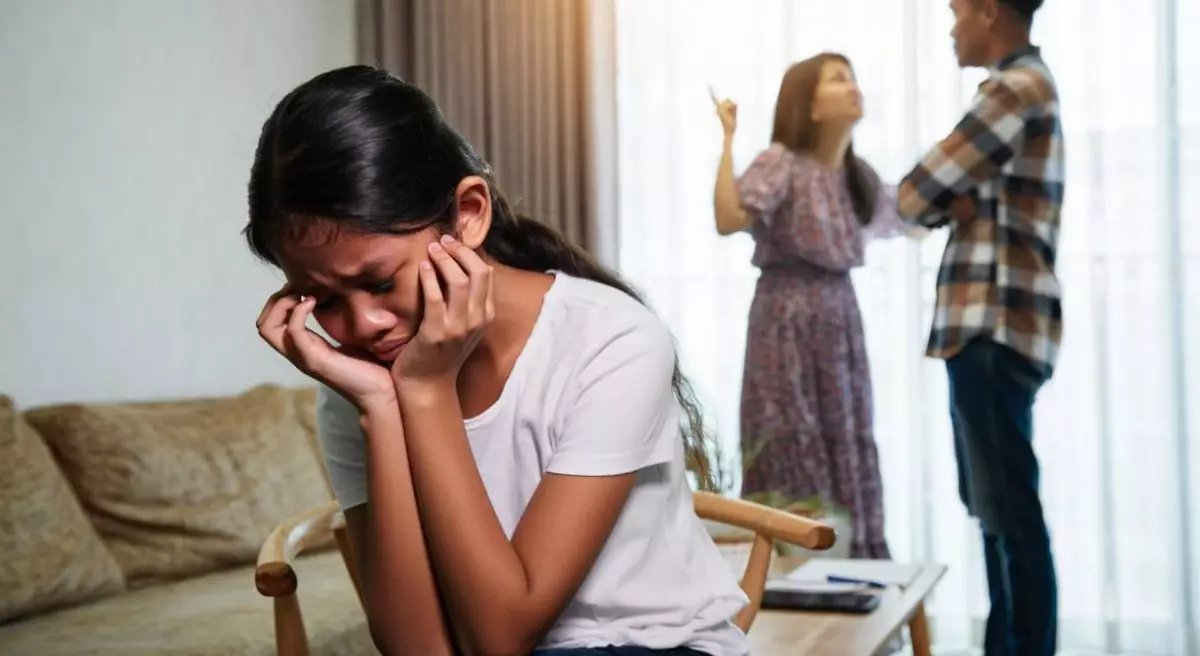 100 Kata-kata sedih tentang keluarga yang berantakan, bikin hati serasa tersayat