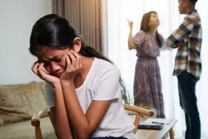 100 Kata-kata sedih tentang keluarga yang berantakan, bikin hati serasa tersayat