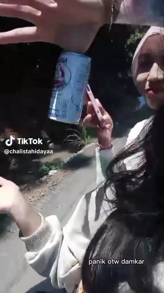 jempol nyangkut di kaleng © 2025 TikTok jempol nyangkut di kaleng © 2025 TikTok