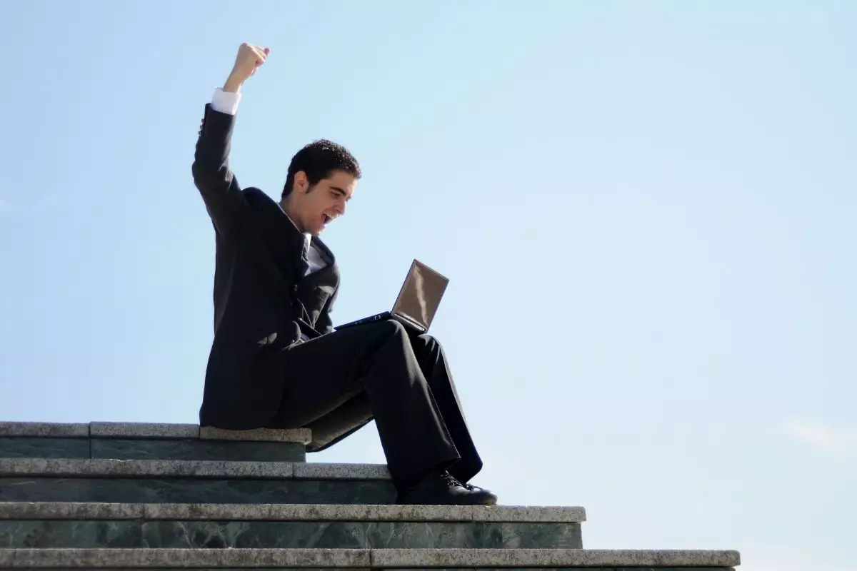 100 Kata-kata motivasi sukses singkat 2025, bikin semangat dan nggak takut gagal