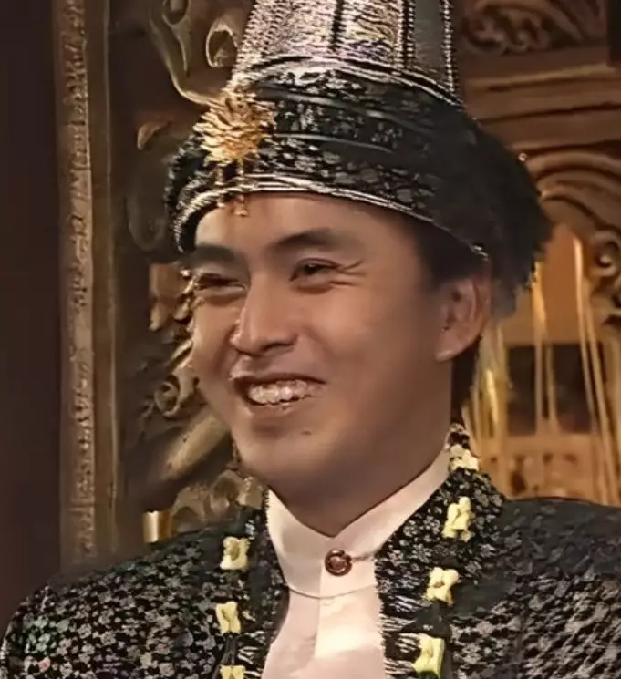 Aktor laga Misteri Gunung Merapi mirip Andy Lau © berbagai sumber