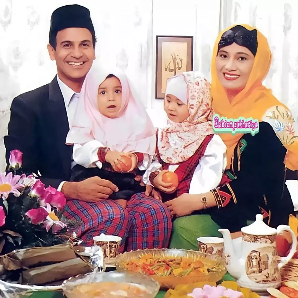 Potret lawas Mark Sungkar ayah Shireen Sungkar © 2025 brilio.net Potret lawas Mark Sungkar ayah Shireen Sungkar © 2025 brilio.net