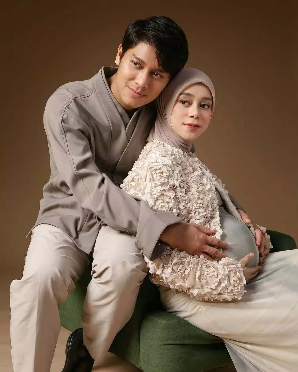 Tanggapan Rizky Billar isu Lesty Kejora hamil anak ketiga © 2025 brilio.net