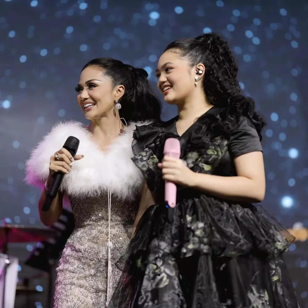 Krisdayanti sempat ogah pakai riders © berbagai sumber Krisdayanti sempat ogah pakai riders © berbagai sumber