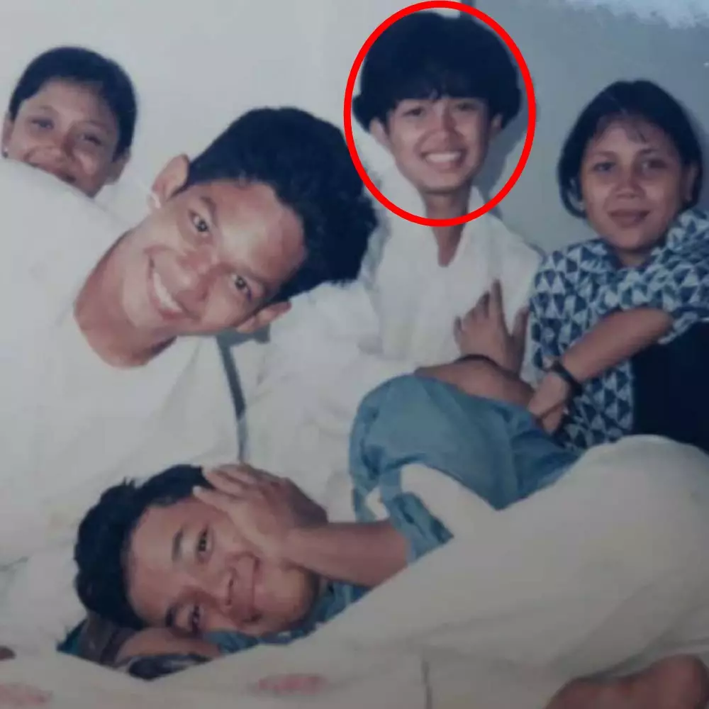 potret lawas istri presenter saat sekolah © instagram