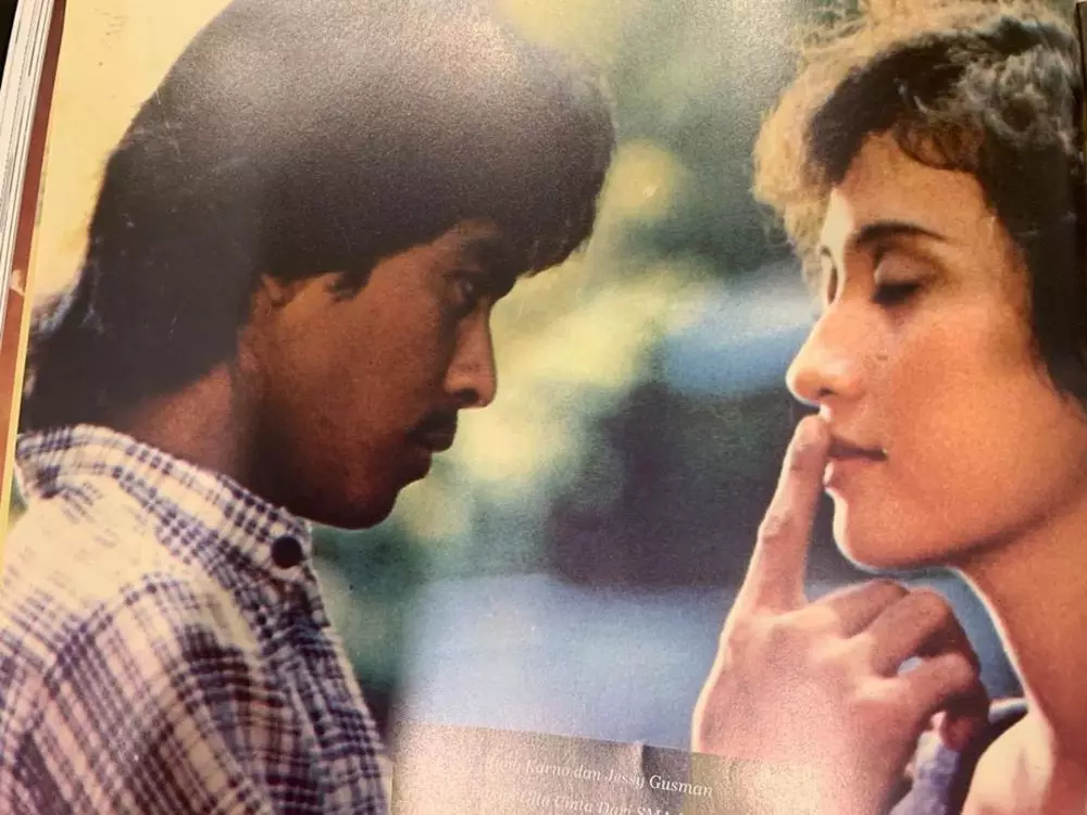 potret lawas kekasih Rano Karno di film © Instagram