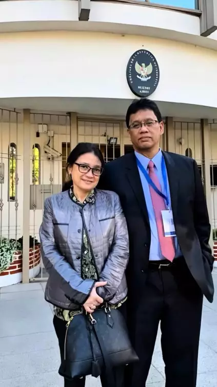 potret terbaru Ida Yulidina istri Menkeu Purbaya © TikTok potret terbaru Ida Yulidina istri Menkeu Purbaya © TikTok