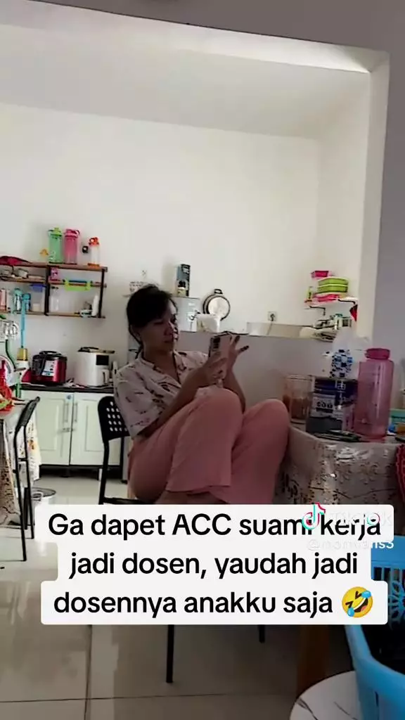 lulusan s2 jadi ibu rumah tangga © TikTok