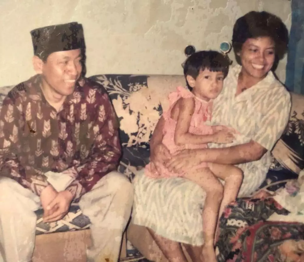 masa muda ibu pesinetron ini mirip marsha aruan © berbagai sumber
