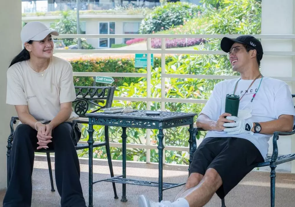  potret ricky harun & donna harun bak kakak adik © berbagai sumber