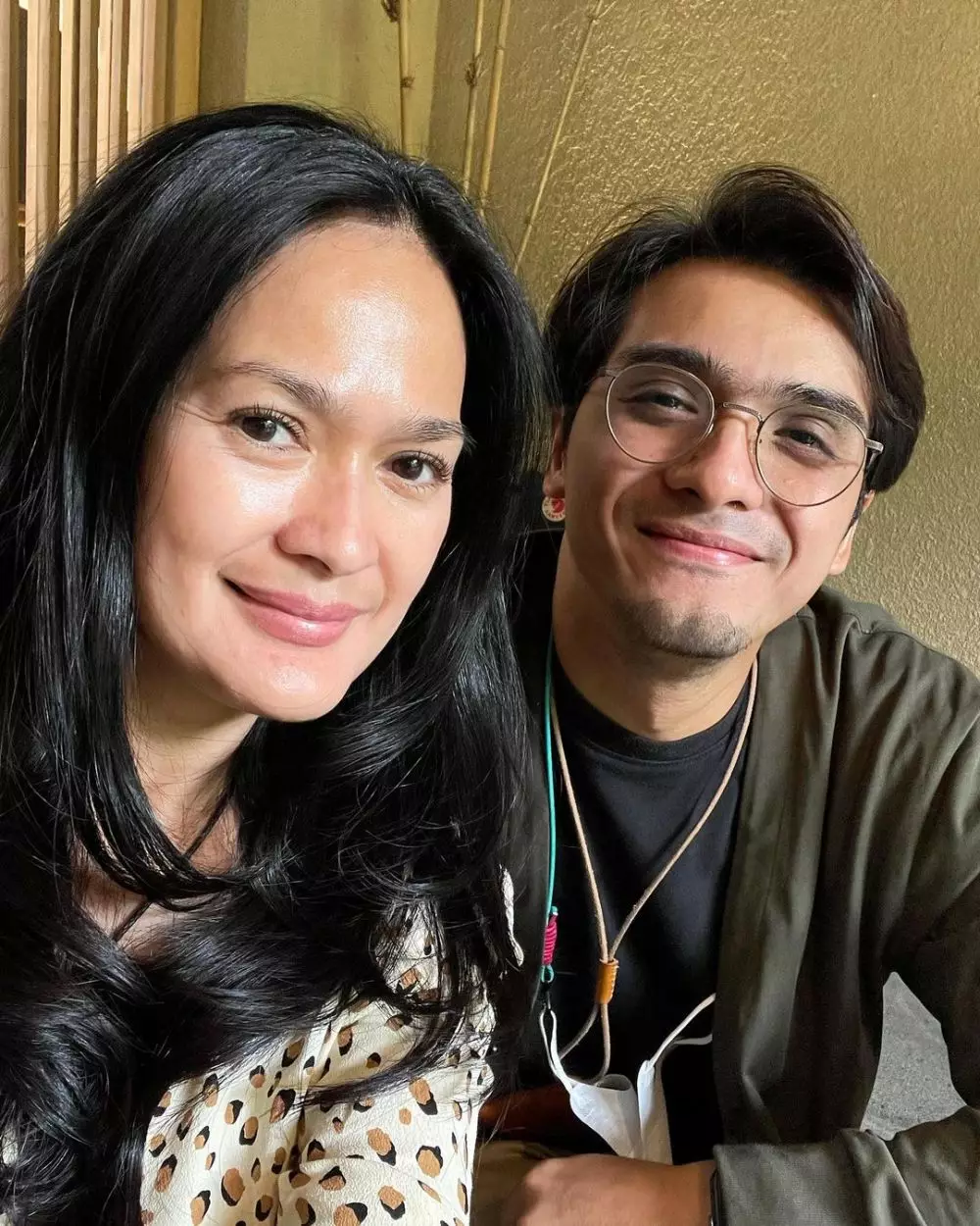  potret ricky harun & donna harun bak kakak adik © berbagai sumber