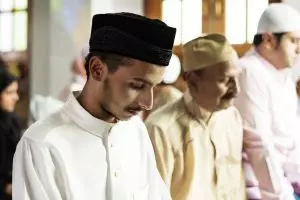 100 Kata-kata motivasi belajar soal hidup lebih bersyukur Islami, penuh makna dan menyentuh hati