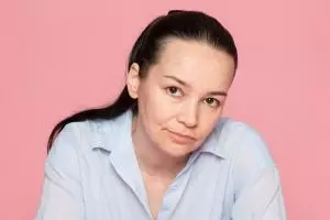 Nggak cuma enak diminum, bubuk matcha dicampur 1 bahan dapur ini bisa kencangkan wajah kendur