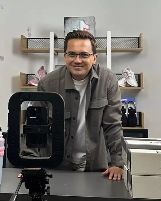 Sahrul Gunawan banting stir jadi affiliator © Instagram Sahrul Gunawan banting stir jadi affiliator © Instagram