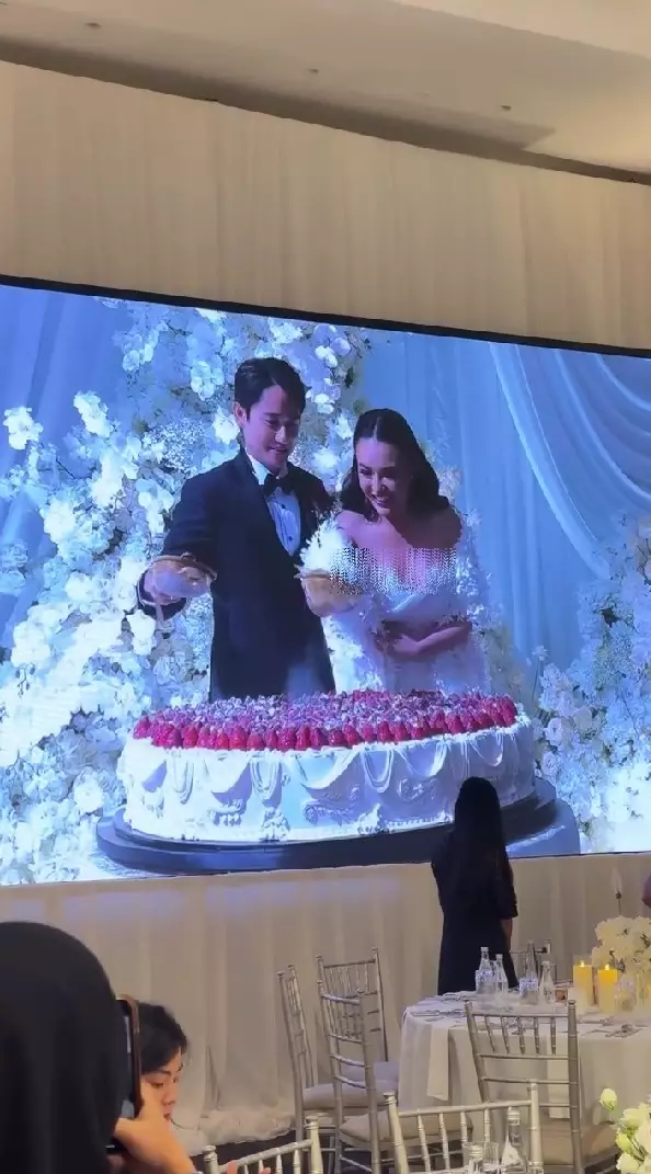 resepsi Amanda Manopo dan Kenny © berbagai sumber