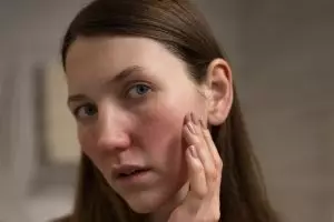 10 Krim malam untuk kulit sensitif, wajah bebas iritasi harga di bawah Rp 150 ribu