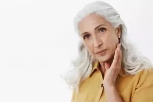 10 Retinol menghilangkan keriput di usia 30 tahun, garis halus tersamarkan harga di bawah Rp 150 ribu