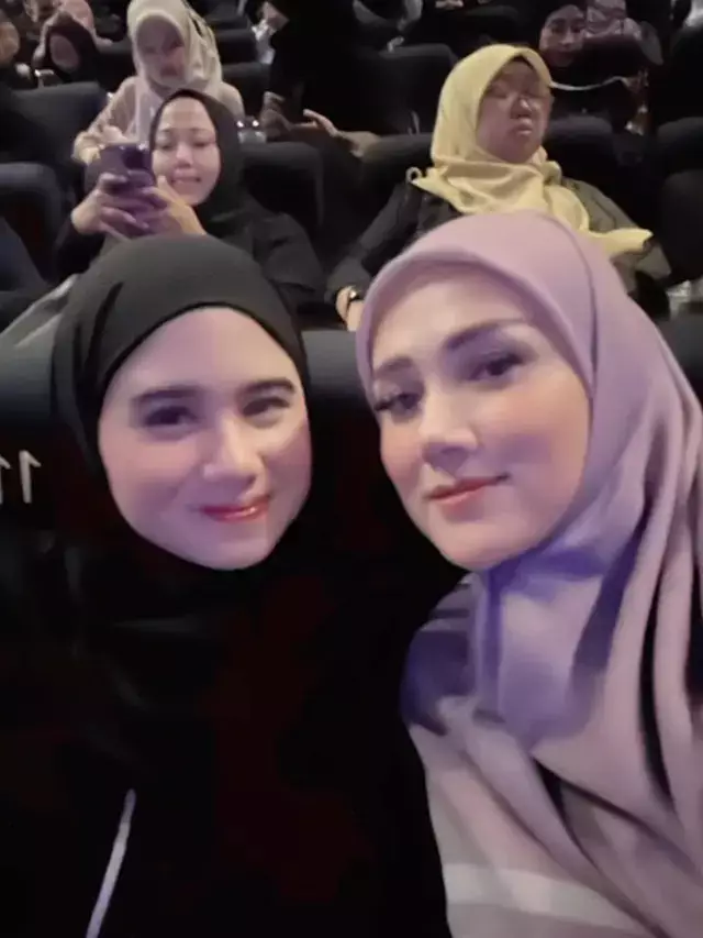 potret kebersamaan tissa biani dan mulan jameela © instagram potret kebersamaan tissa biani dan mulan jameela © instagram