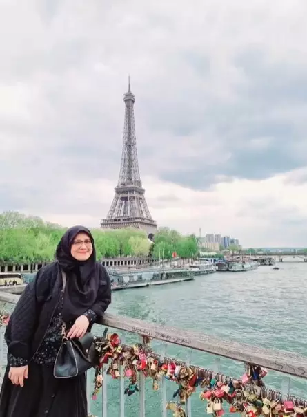 transformasi fenny bauty yang cantiknya tak luntur di usia 57 © berbagai sumber transformasi fenny bauty yang cantiknya tak luntur di usia 57 © berbagai sumber