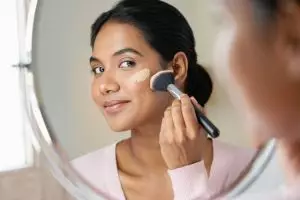 10 Rekomendasi foundation aman untuk ibu hamil, tetap glowing tanpa worry