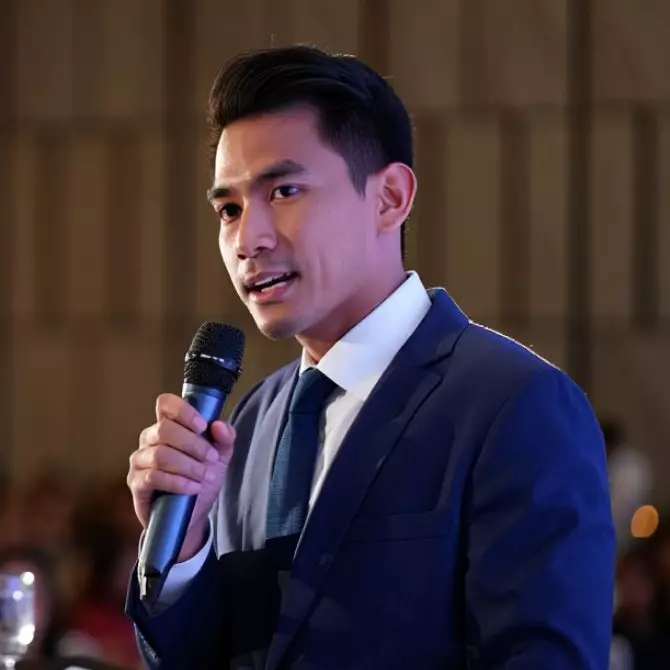 20 Contoh teks MC bahasa Inggris formal dan artinya, serta tips membawakannya dengan elegan