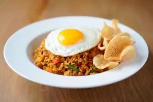 9 Resep nasi goreng rumahan yang gurih dan nikmat, cocok untuk menu sarapan cepat di rumah