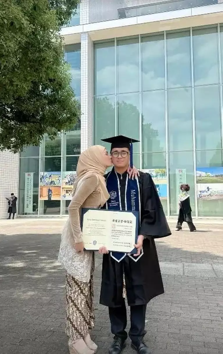 Potret Rafly Azis putra Mulan Jameela © Instagram Potret Rafly Azis putra Mulan Jameela © Instagram