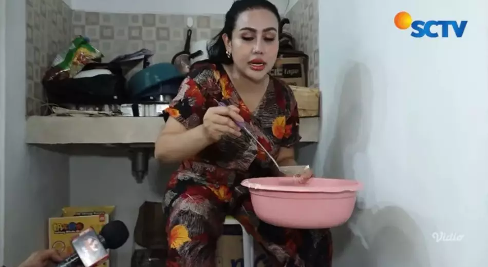 pedangdut Ratu Meta jadi single parent © berbagai sumber