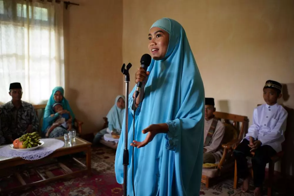 Contoh teks MC sunatan singkat untuk acara di rumah © 2025 brilio.net