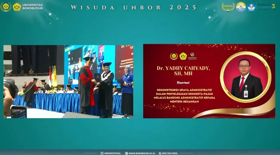 Ahmad Sahroni wisuda S3 © YouTube
