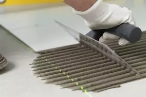 Jadi korban gagal renovasi, potret lucu salah pasang keramik motif ini gagal estetik, mirip lele