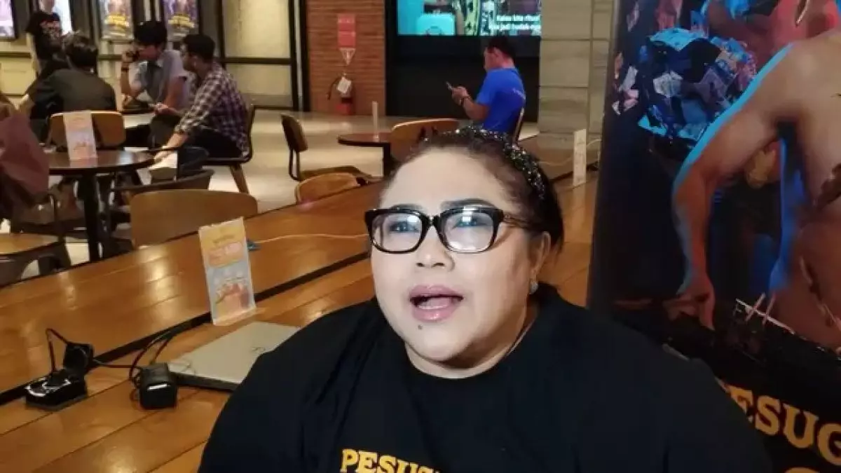 Perjuangan Nunung cari cuan, jalani adegan kerasukan sampai sesak napas, butuh 6 tabung oksigen