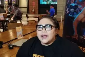 Perjuangan Nunung cari cuan, jalani adegan kerasukan sampai sesak napas, butuh 6 tabung oksigen