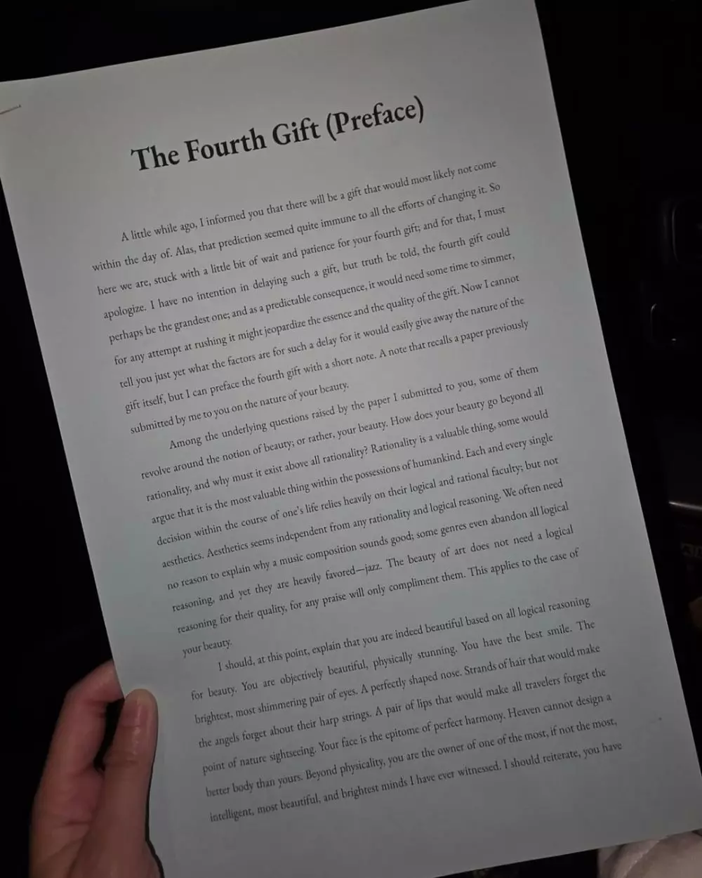 Prilly Latuconsina dapat 5 hadiah dari Omara Esteghlal © 2025 Instagram