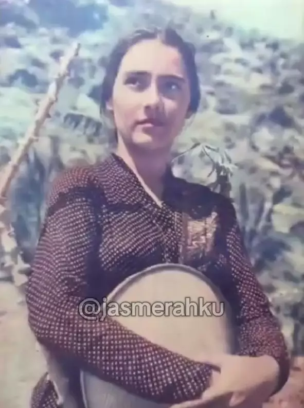 Artis tercantik 60-an tante Gary Iskak © TikTok Artis tercantik 60-an tante Gary Iskak © TikTok